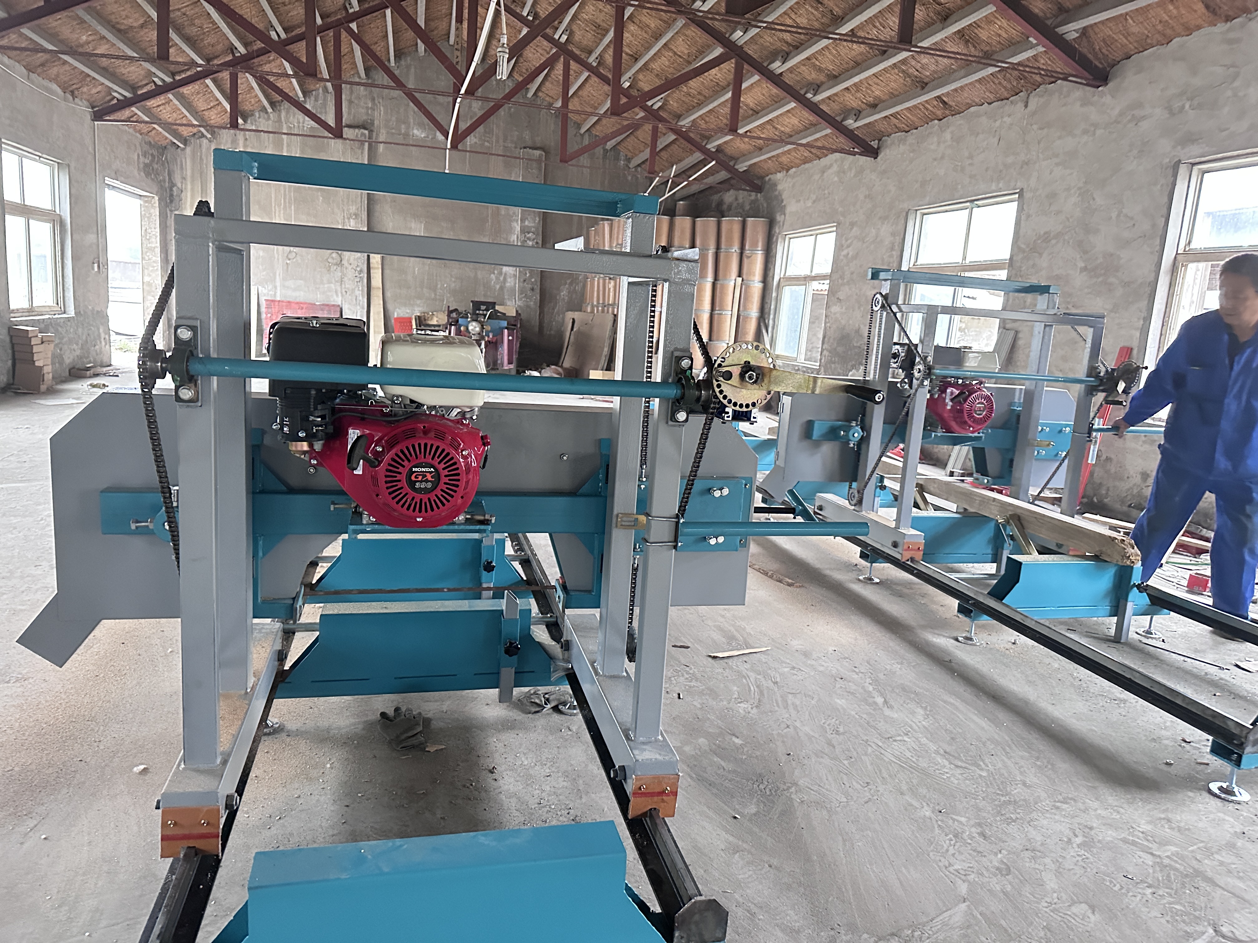 Пилорама ленточная портативная горизонтальная 79/91 см бензин/электро