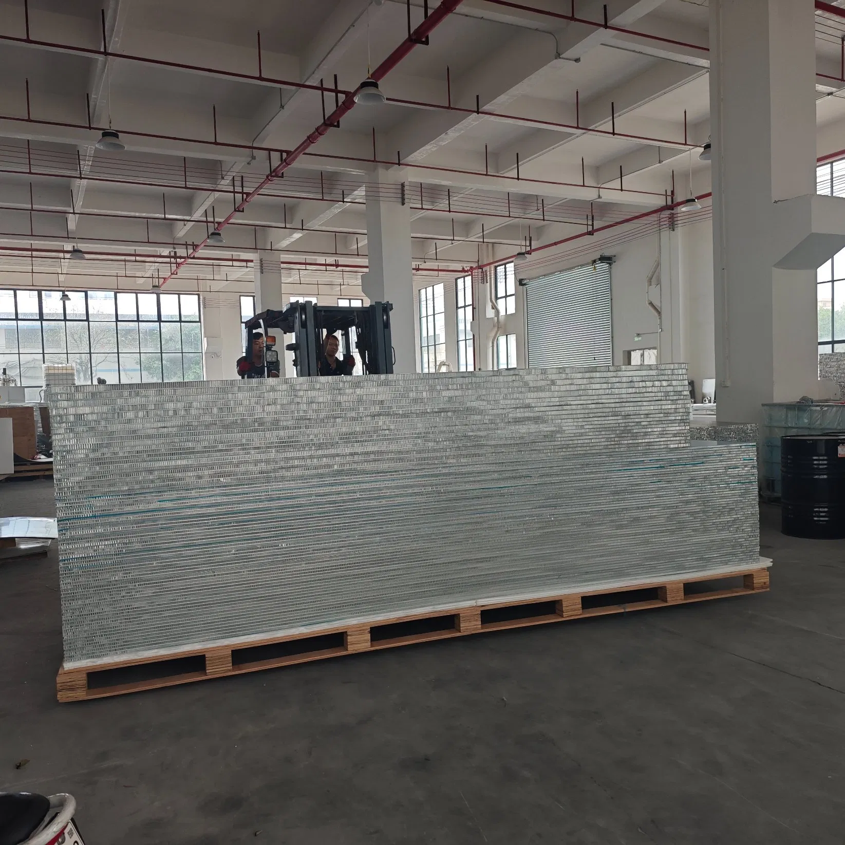 Furniture Aluminum Honeycomb Panel Customization Factory, Specializing in The Production of Building Material, Panels, Aluminium Wall Panel