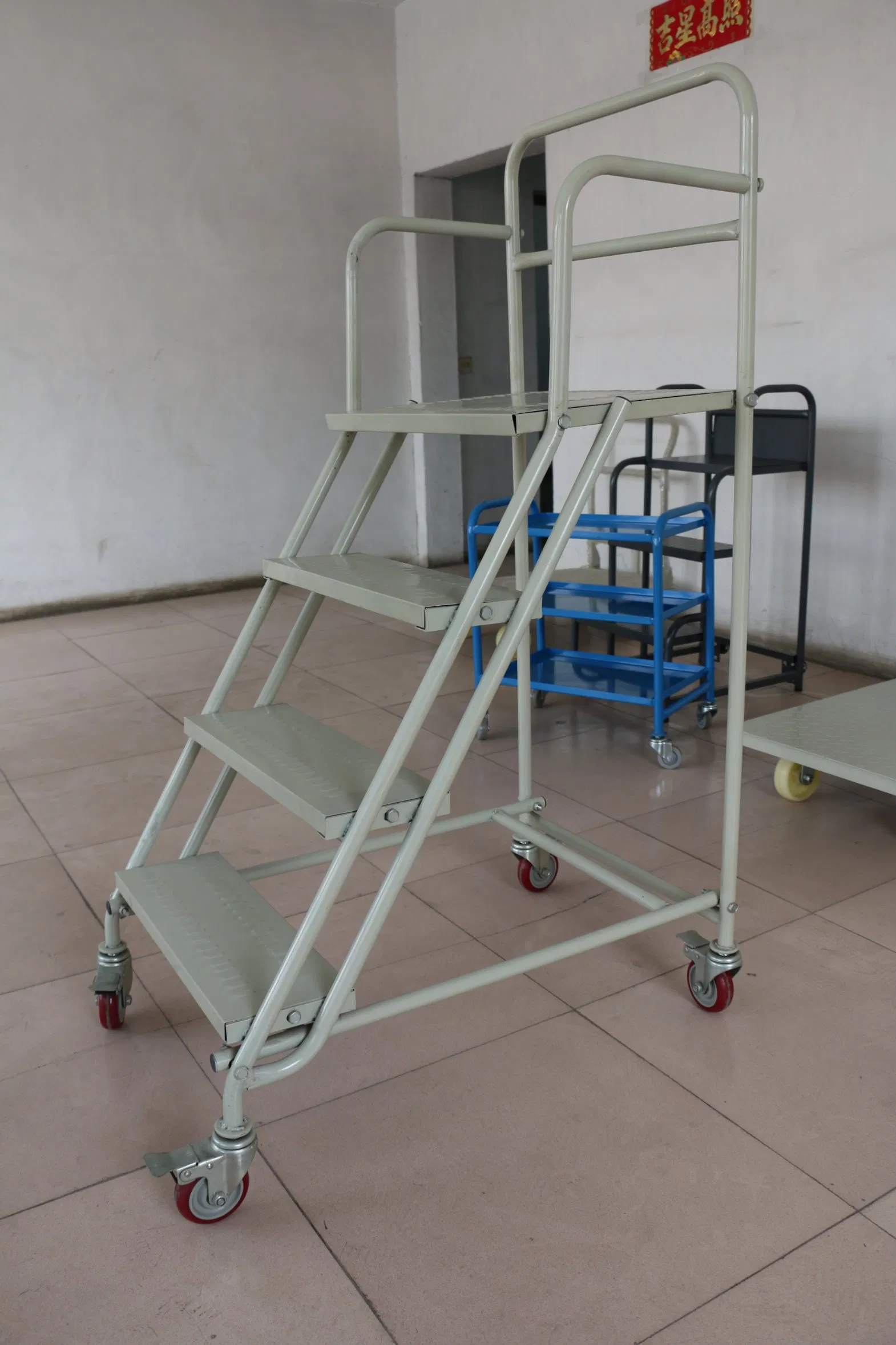 Durable Steel Warehouse Climbing Ladder Platform Cart with EU Certification