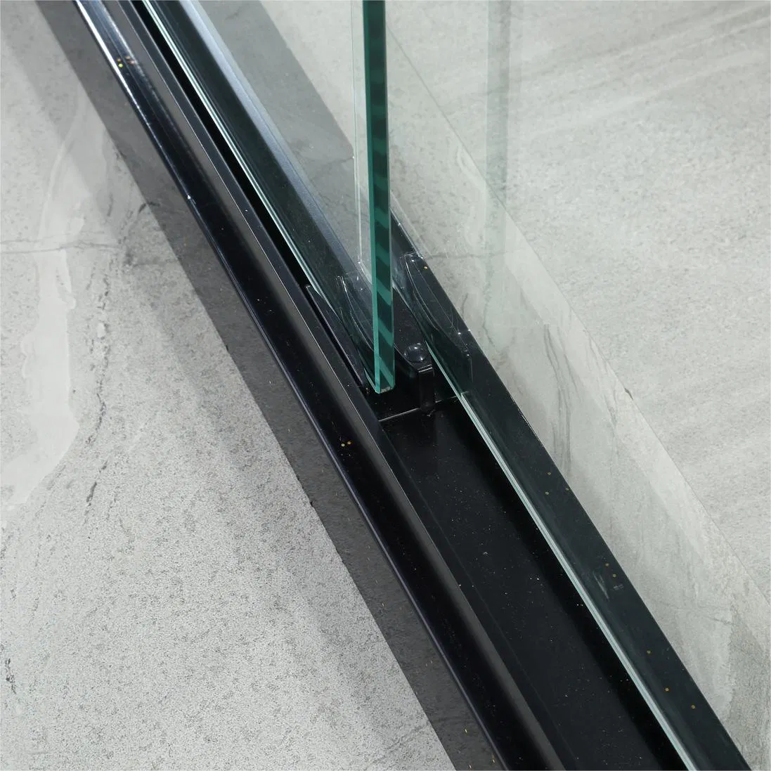 Stainless Steeltempered Glass Shower Screen High Quanlity Easy to Pack Cabinet (PP6601)