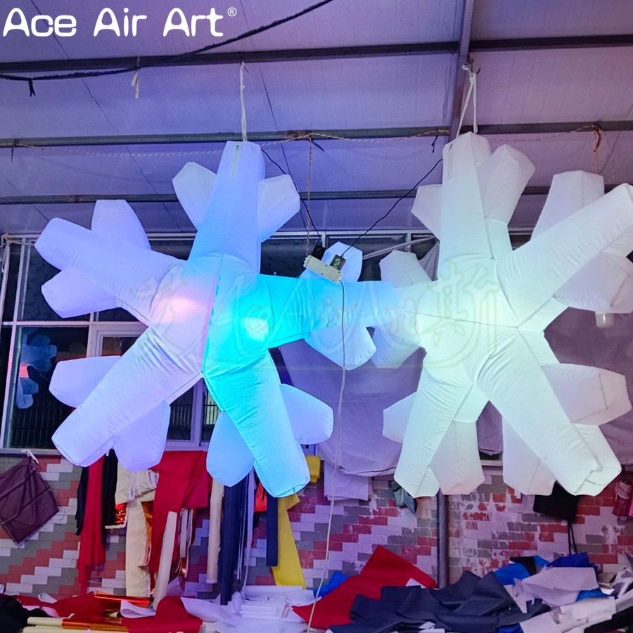 Popular Inflatable Ceiling Decoration with Light Hanging Snowflake Model for Christmas/Winter Parties/Mall