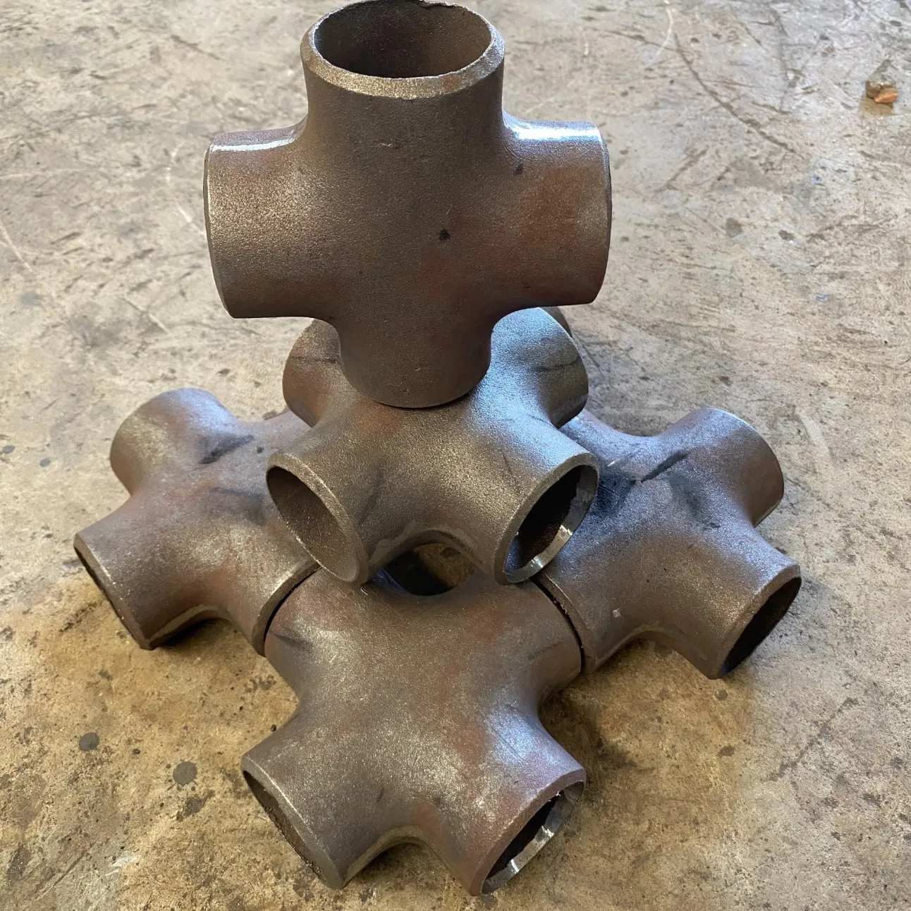 Reducing Pipe Fitting Cross (1/2"-48" SCH5s-SCH160s)