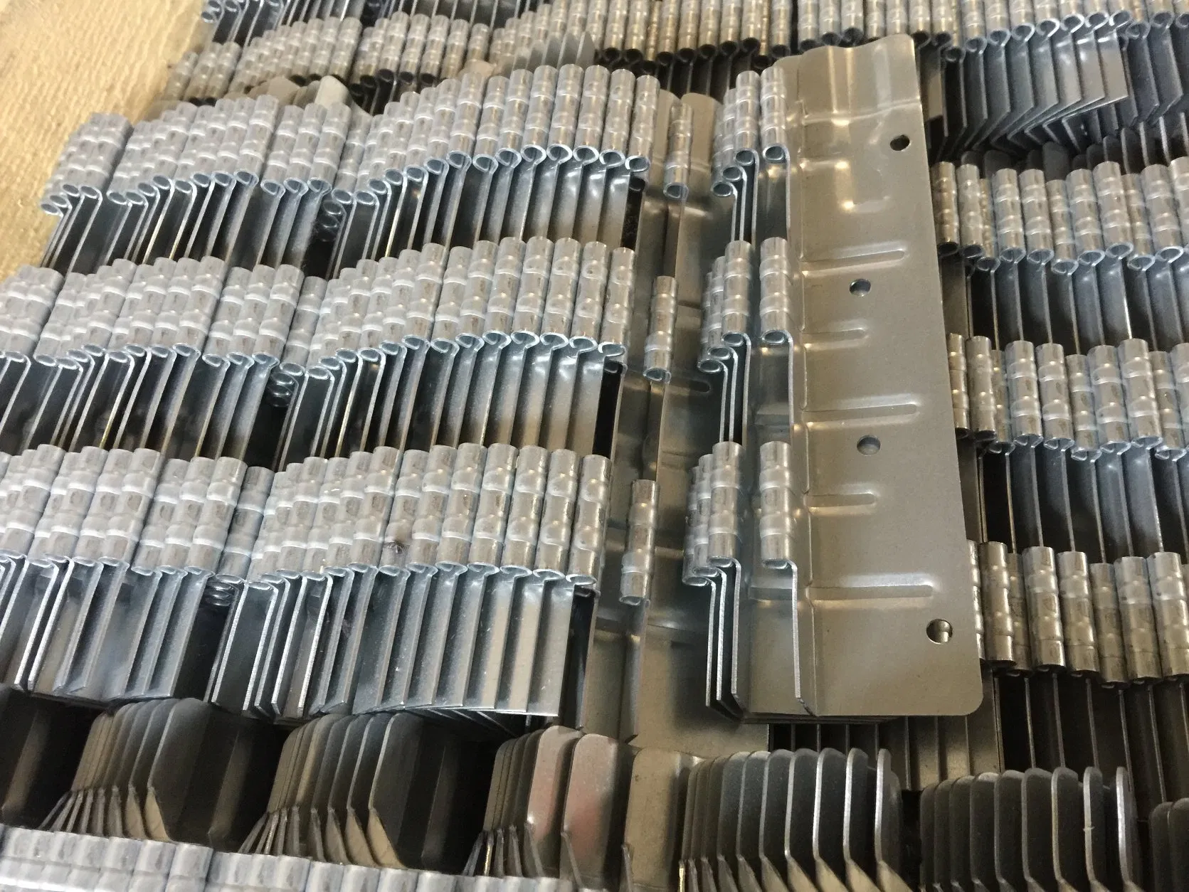 Hicas Factory Price Wooden Steel Pallet Collar Hinge for Sale