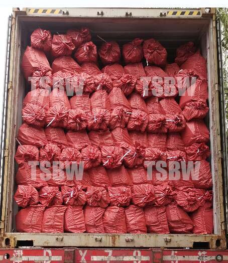 R106 Long Wooden Handle Farming Digging Garden Steel Rake