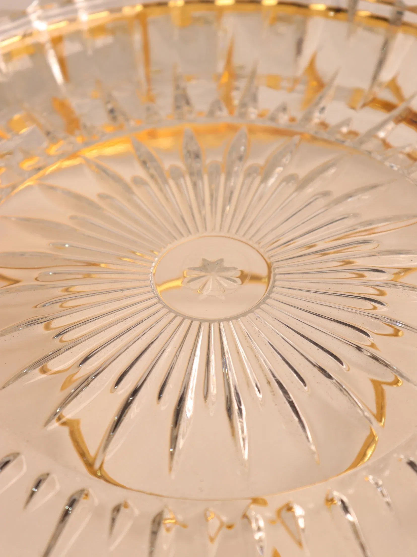 New High-End Wrought Iron with Glass Plate and Fruit Plate