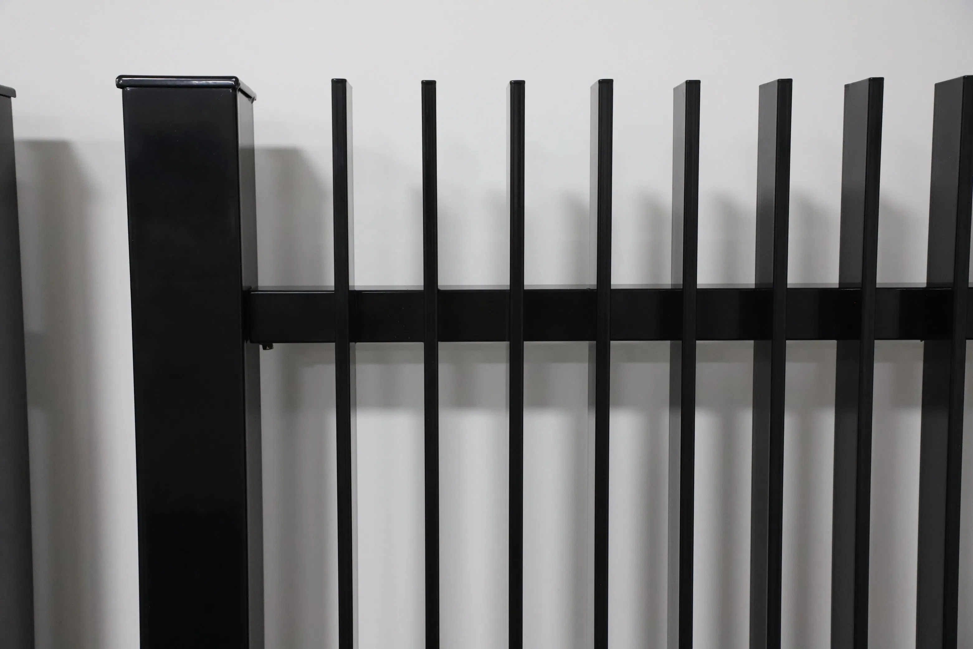 Modern Blade Fence Premium Quality Durable Secure Stylish Design