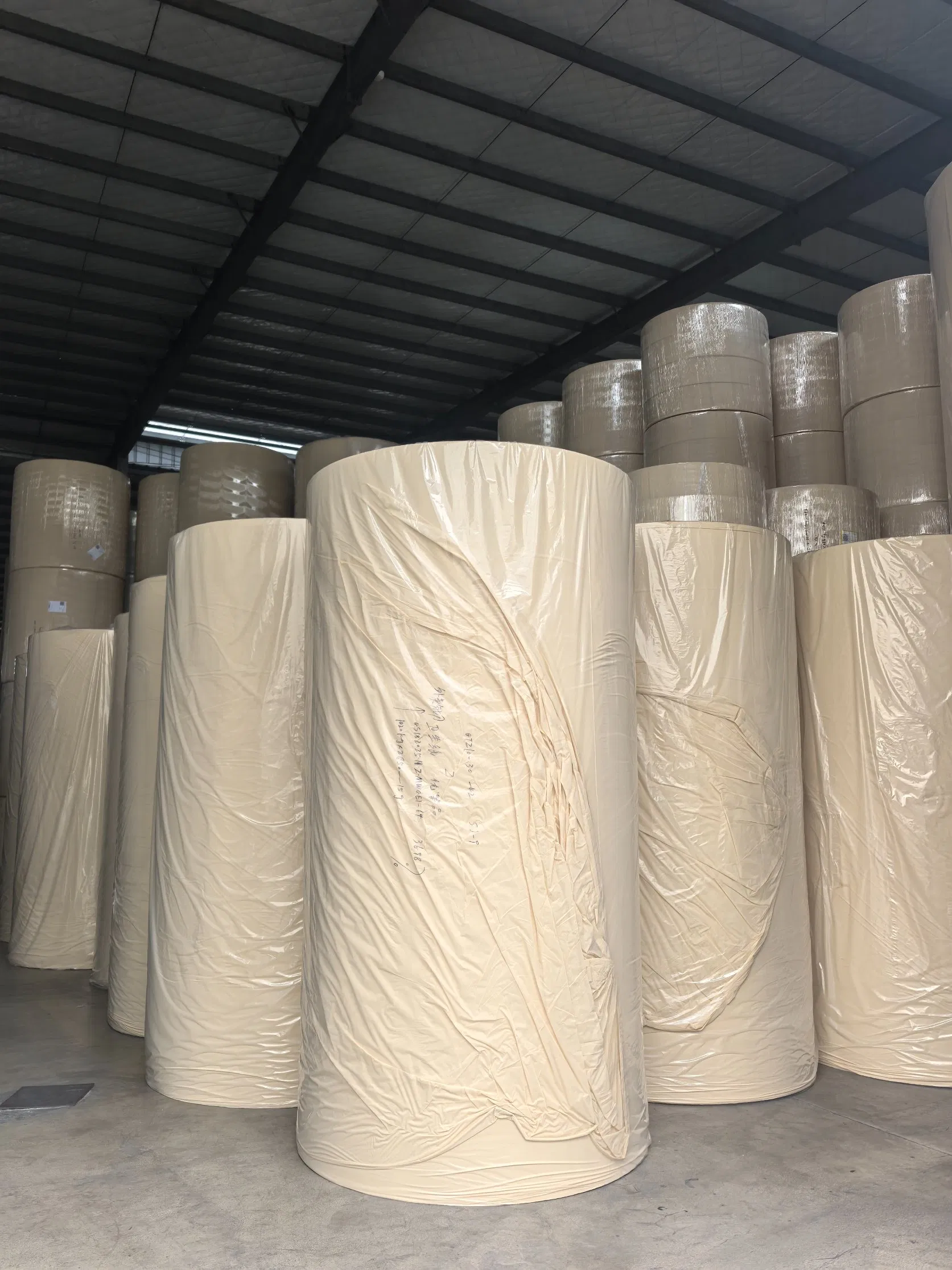 Bleached Bamboo Pulp Jumbo Roll for Toilet Paper/Kitchen Paper/Facial Tissue