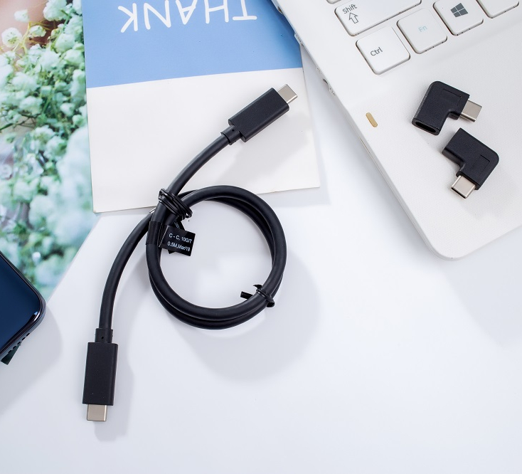 USB-C кабель 8 дюймов с держателем для 4 AA батарей