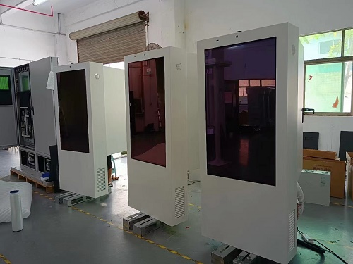 32/43/75'' OEM Design Outdoor Wall Mounted LCD Display