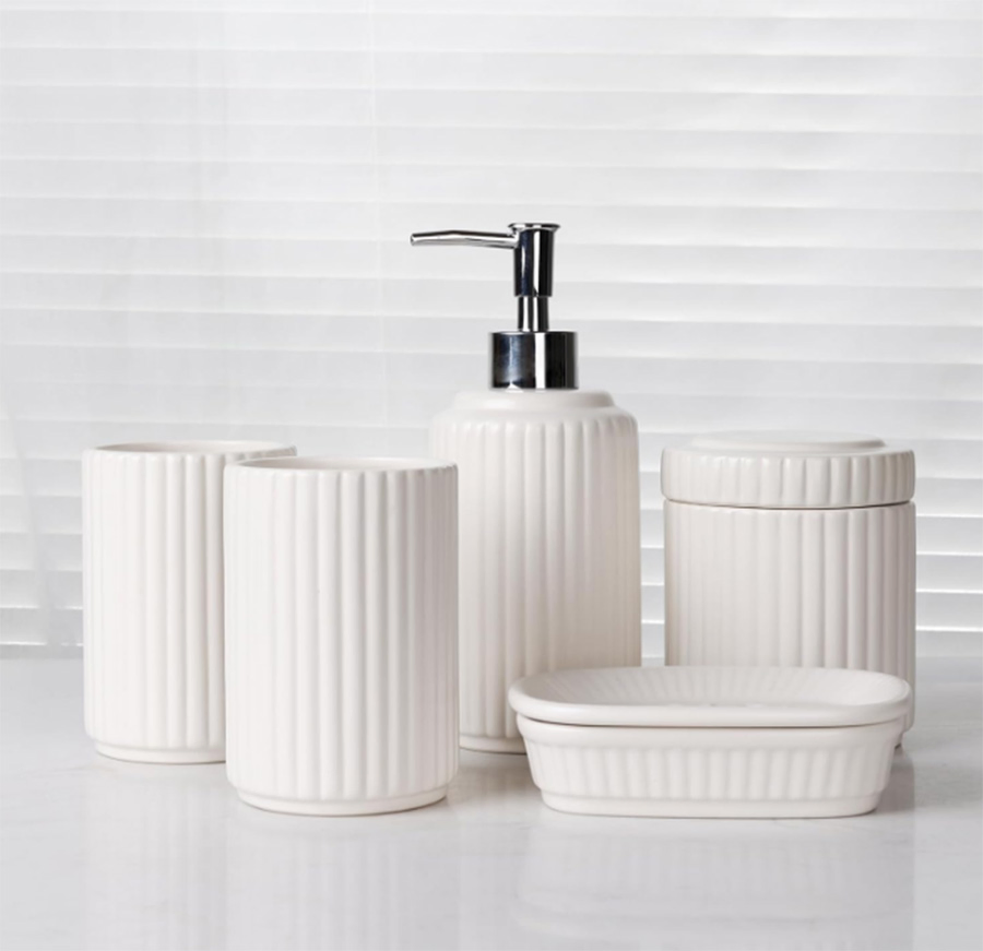 5PCS Classic Design White Ceramic Bathroom Accessory Set