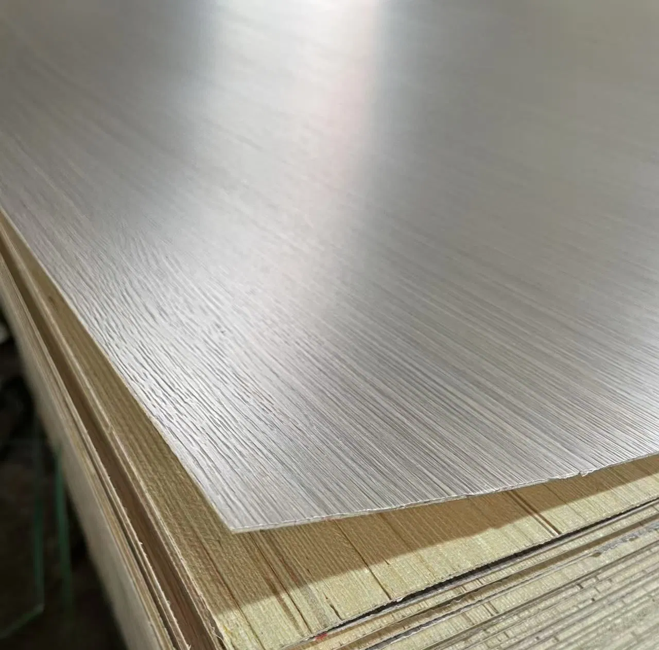 Modern Style Laminated 4X8 Furniture Board White Melamine Recon Plywood Sheet for Wardrobe