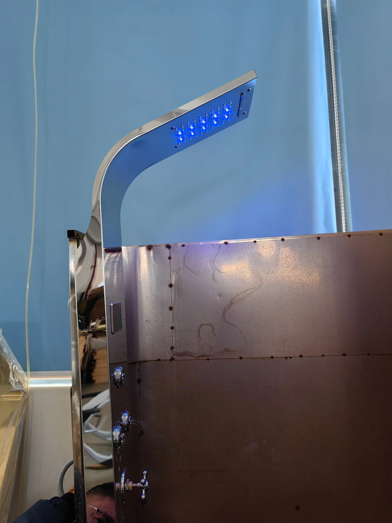 Ec-1013 Hot Sale Wall Mounted Smart Shower Panel