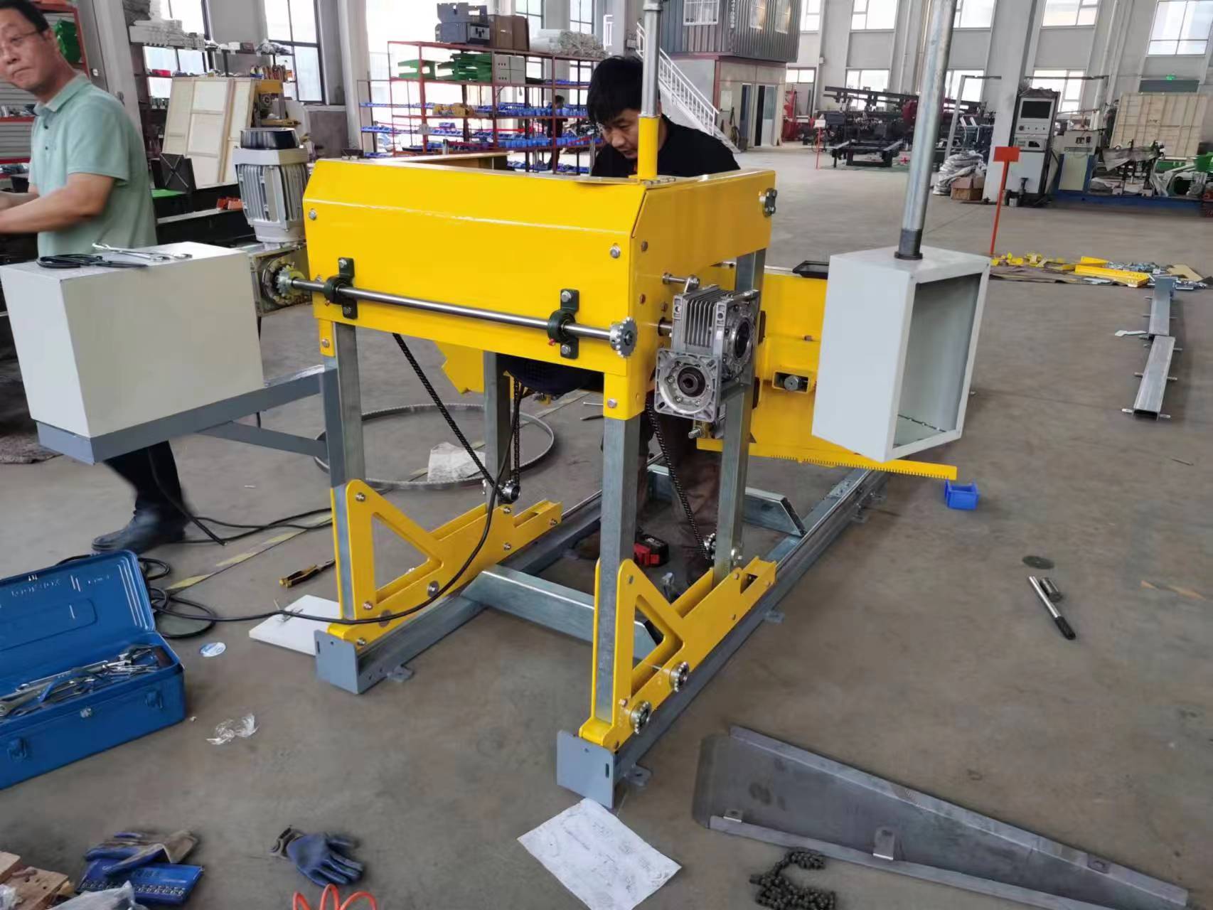 Станок ленточнопильный по дереву