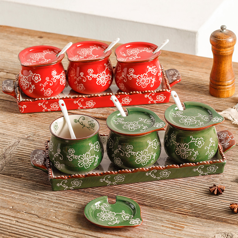 Набор керамических баночек для специй с подносом