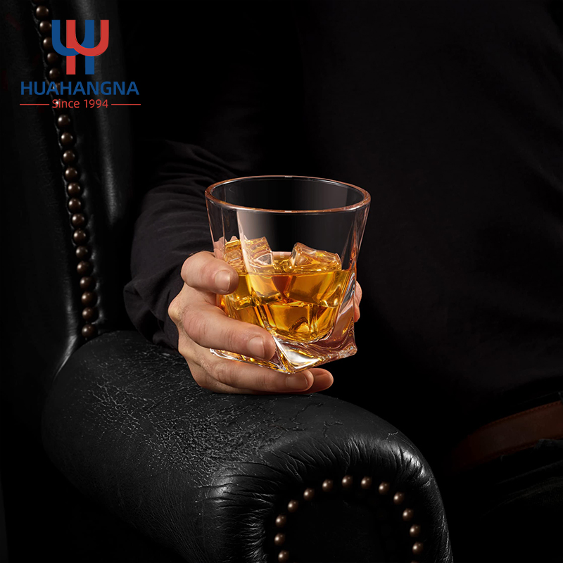 Premium Amazon Best Seller 10oz Old Fashioned Crystal Drinking Whiskey Glasses 4 Lowball Bar Tumbler Rocks Glasses in Gift Box for Bourbon Whisky Cocktail