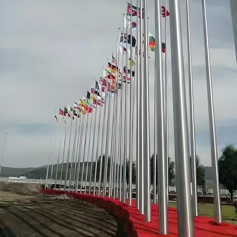 Aluminum Remote Controlled Outdoor Flag Pole Installation Detachable 400FT Side Spinning Pulley Flagpole Top