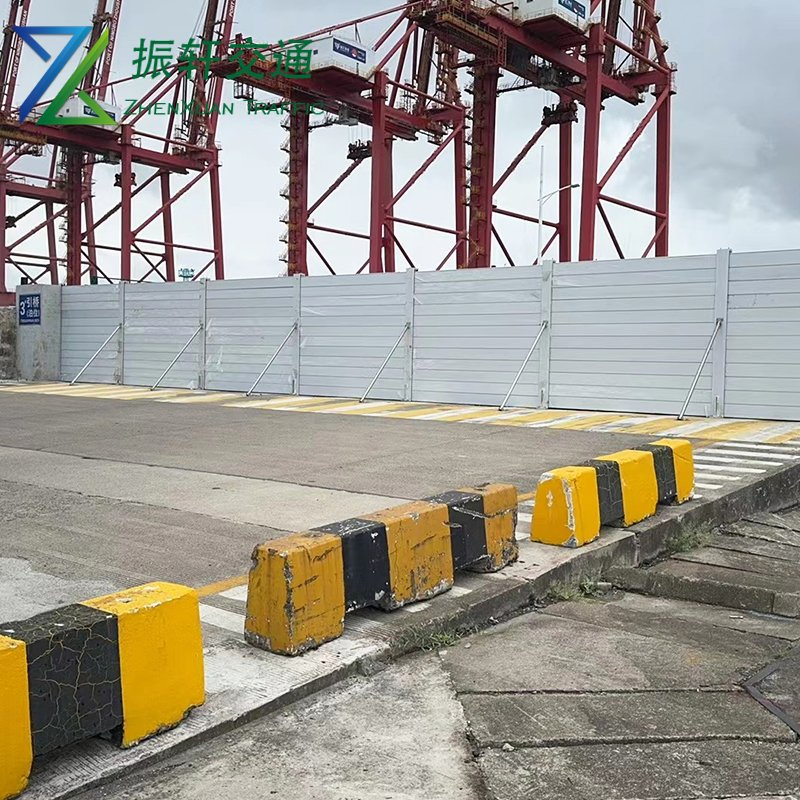 Flood Protection System with Water Blocking Plate and Flood Barrier Gates Installed