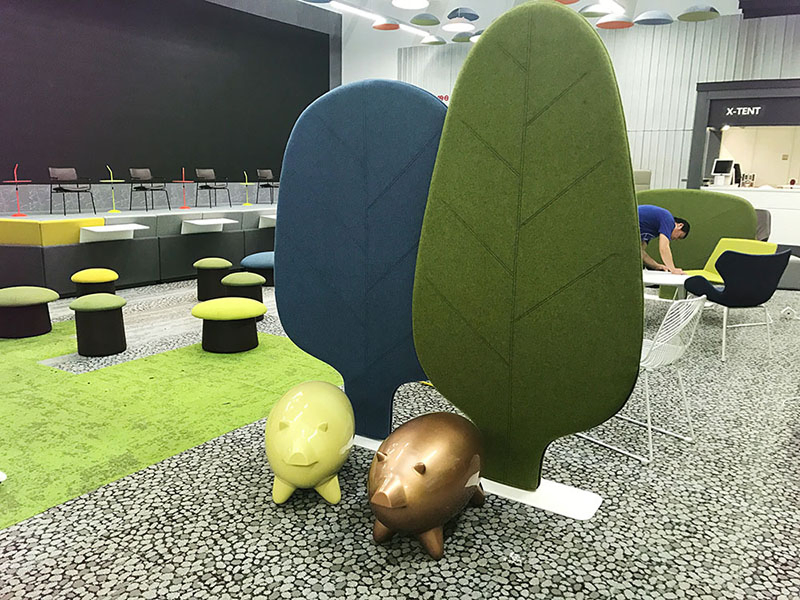 Sound Absorbing Privacy Acoustic 100% Polyester Barriers Screen Fabric Standing Partition