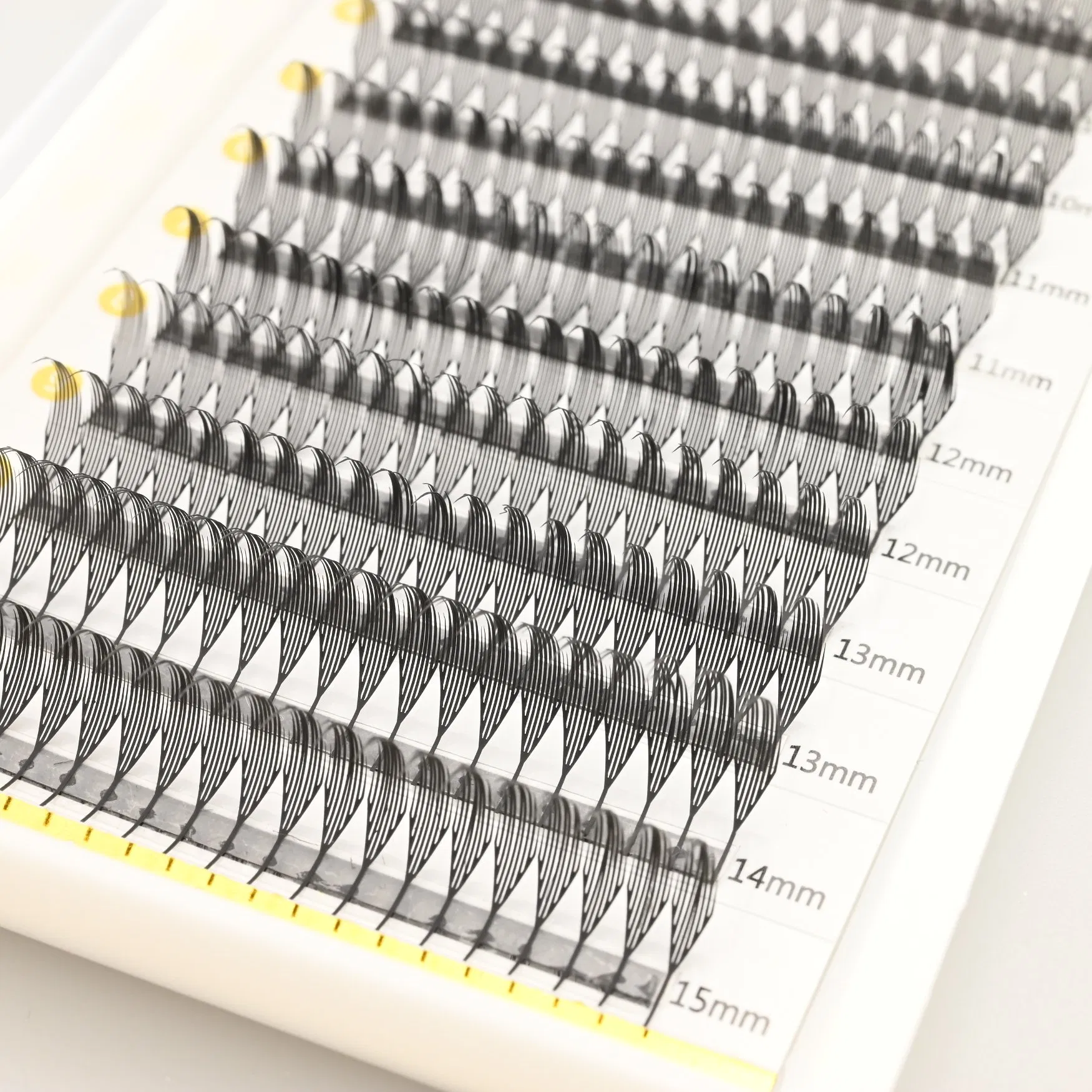 Mt Lashes Chinese OEM Factory Price Spire Eyelash Extension Volume New Arrivals Pre Made OEM False Lashes