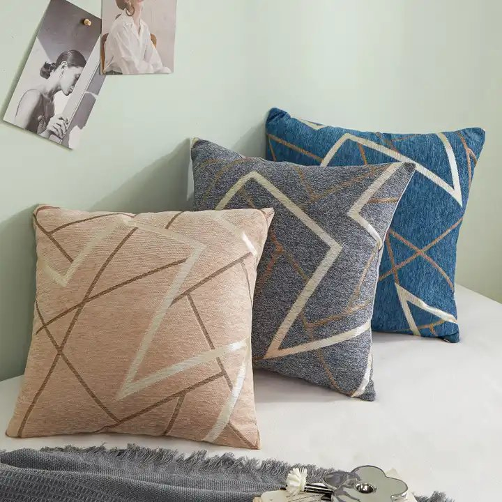 Factory Hot Sale 45X45cm Square Cushion Covers Chenille Pillow Covers Decorative Pillow Cases