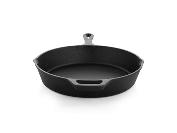 Чугунная сковорода с эмалированным покрытием и ручкой-помощником