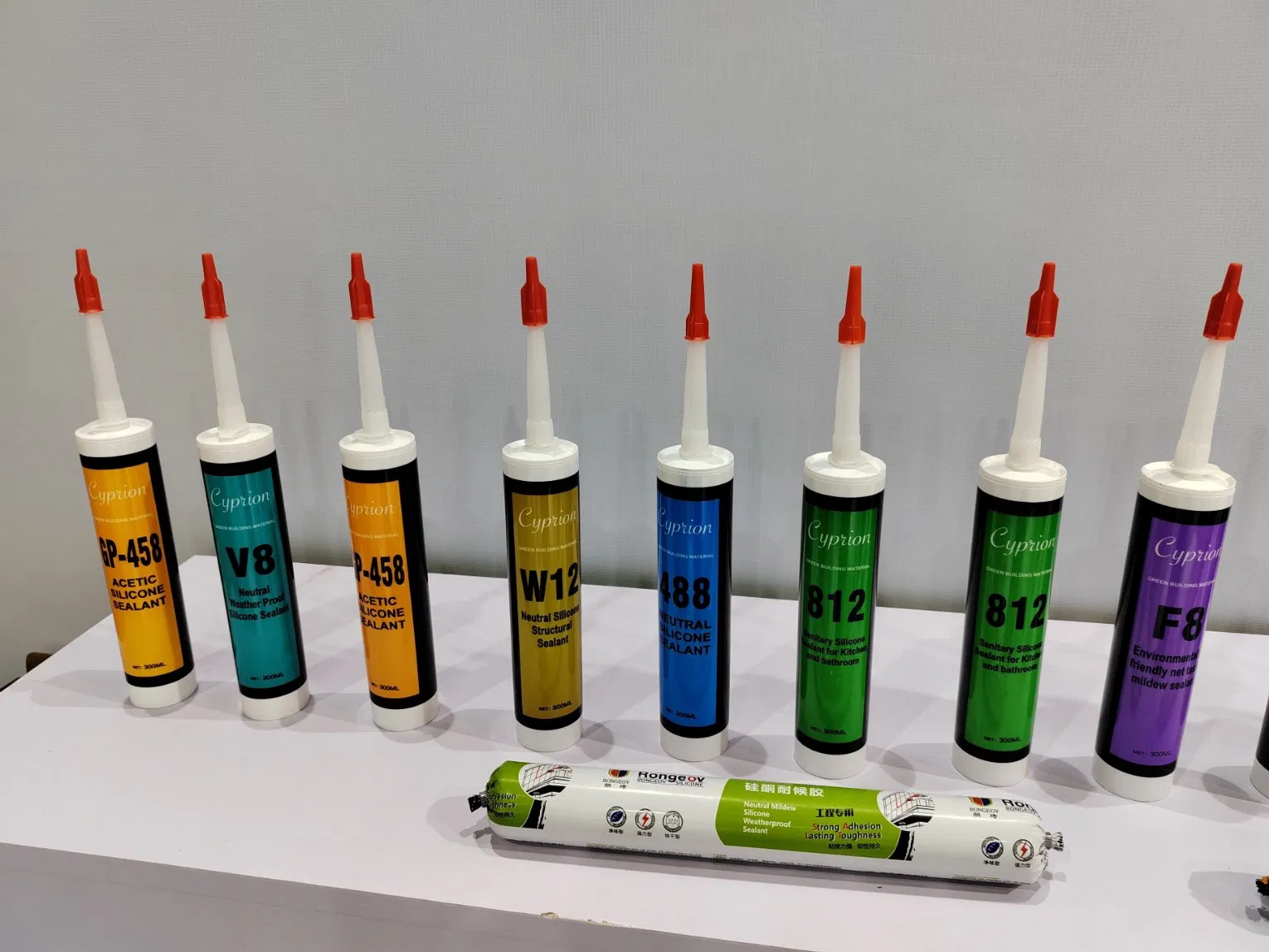 Acetic Silicone Adhesive for Economic Bathroom Windows and Glass Projects