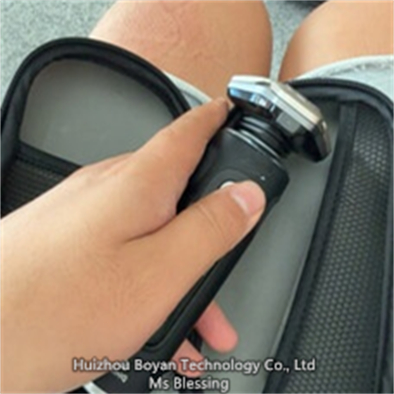 Phylips S9000 Prestige Shaver Ultimate Closeness and Skin Comfort