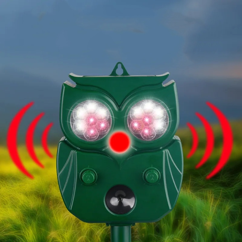 Ultrasonic Animal Repeller Outdoor Flameguard Solar Deterrent Flashing Lights Cat Repeller Motion Activated Bird Repeller