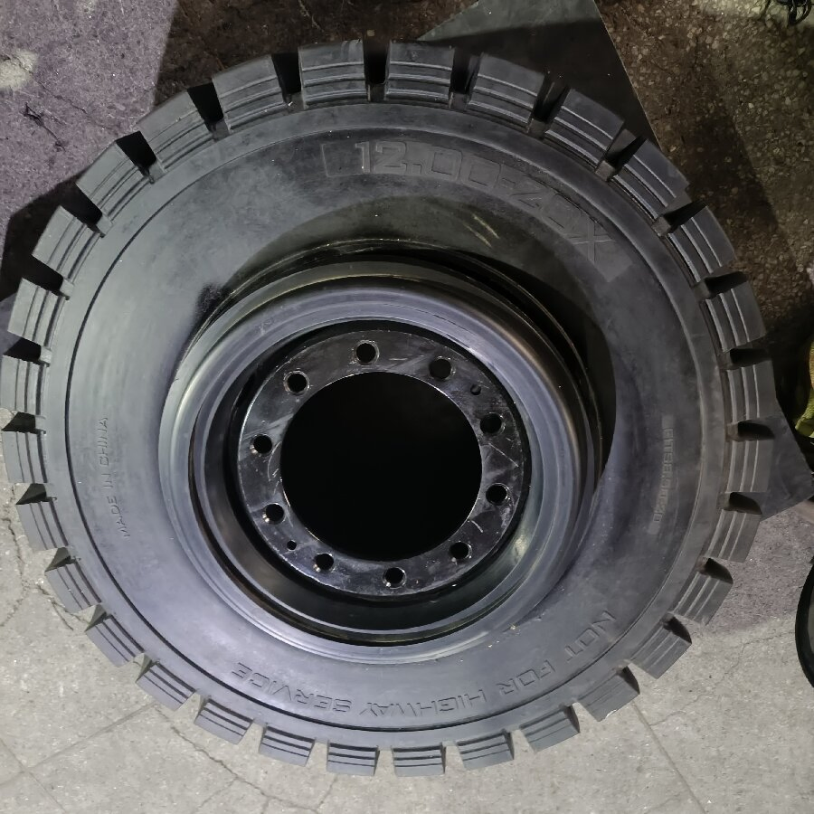 Anygo 12.00-20 XZ06 Solid Tire with Rim for Terex MHL340 Material Handler and Heavy-Duty Forklifts