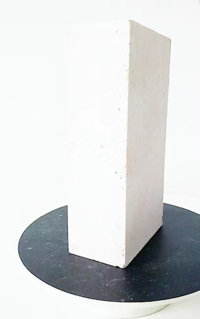China Hitech Thermal Shock Resistance Refractory Zircon Corundum Mullite Brick