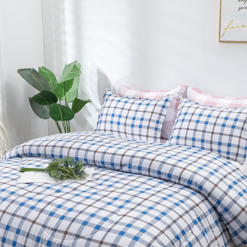 Luxurious Nantong Quilted Bedspread with Elegant Quilting Design