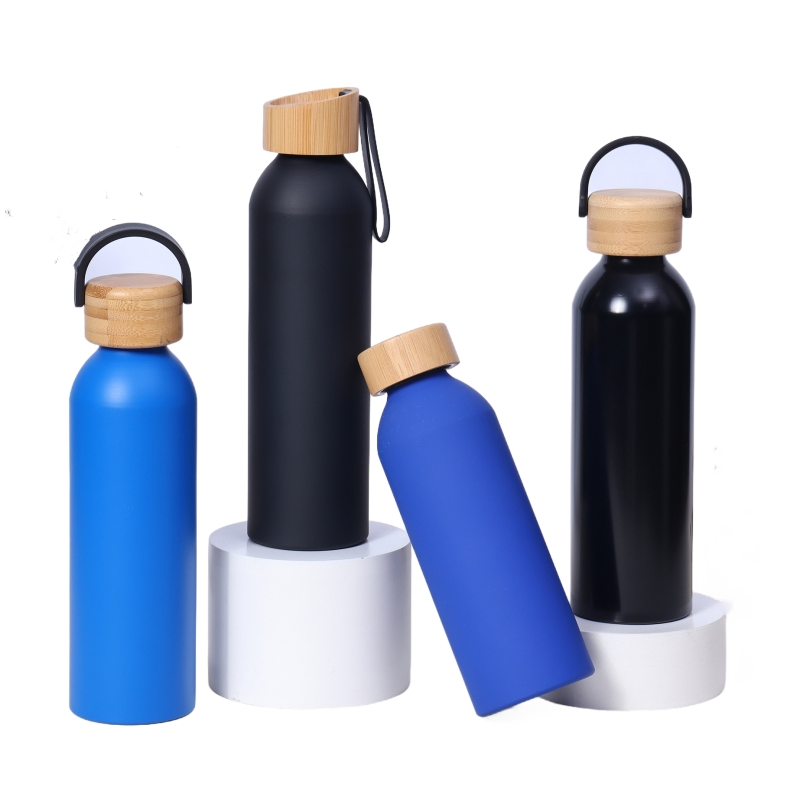 Спортивная алюминиевая бутылка для воды с деревянным покрытием