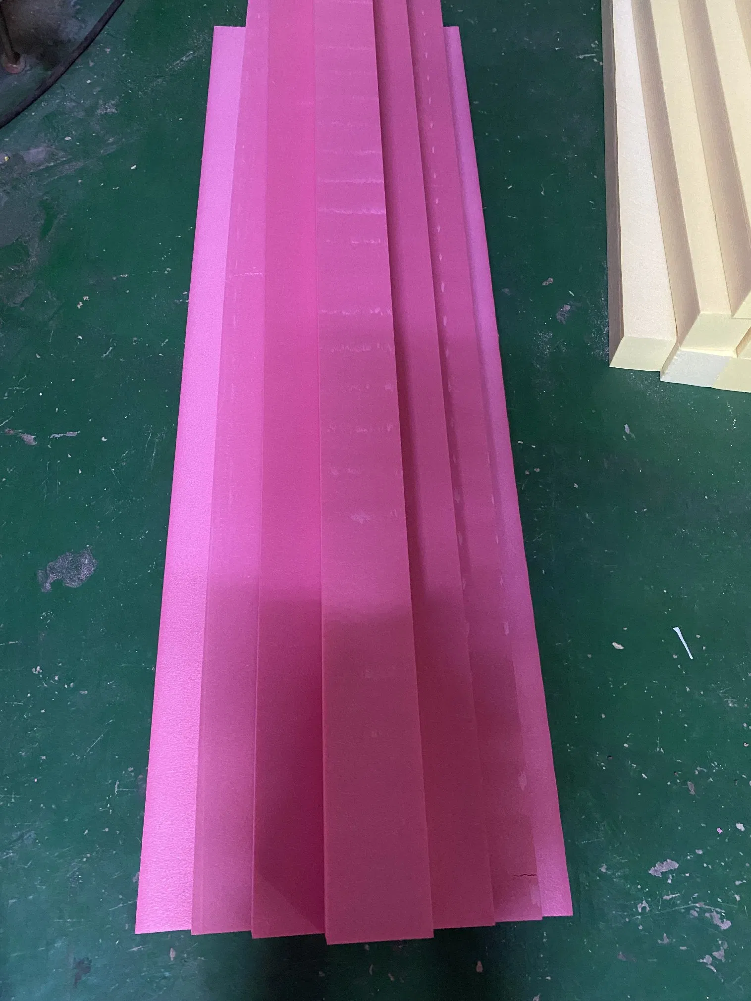 Extruded Plate Glass Strip Unloading Unloading Strip for Forklift Trucks