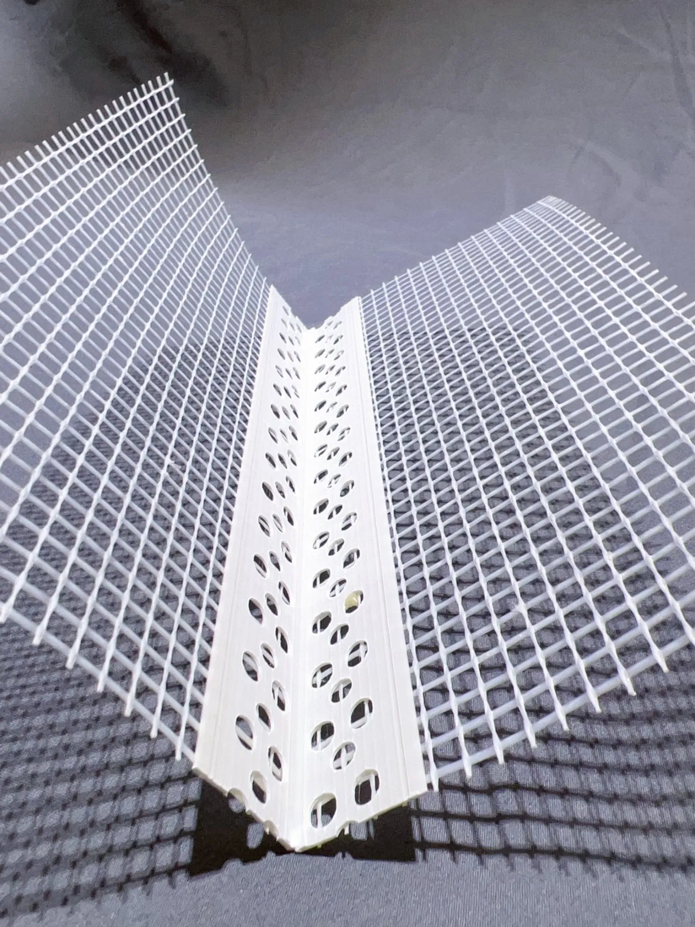90 Degree Installing PVC Corner Bead with Fiberglass Mesh 2.5m Drywall High Quality Direct Factory