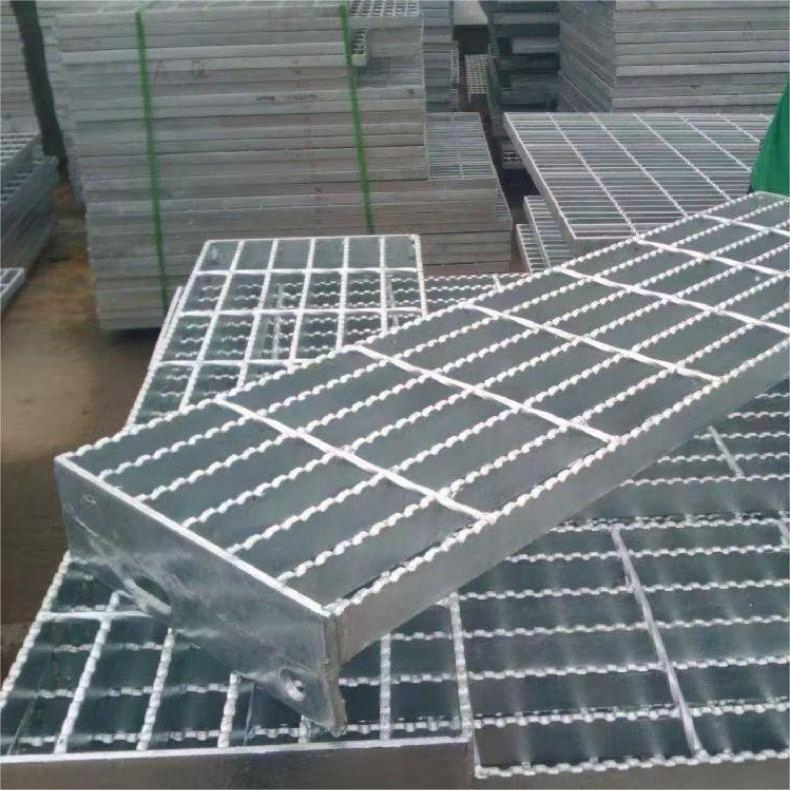 Rust-Proof Galvanized Steel Grating Platform Serrated Steel Grating