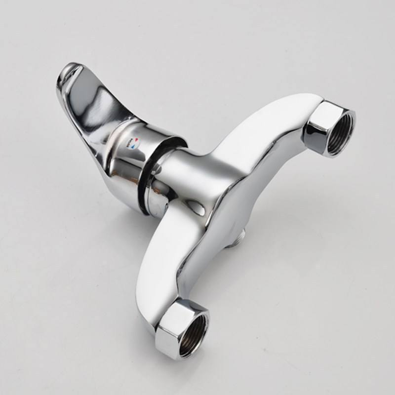 Смеситель для ванны хром, настенный, с дождевым режимом