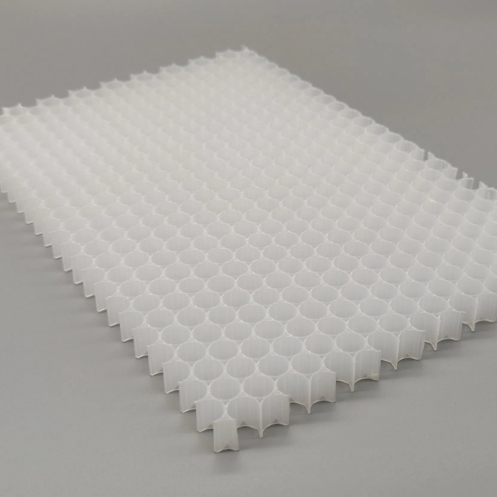 12mm Pore Size PP Honeycomb Core Material for Activated Carbon Air Filter