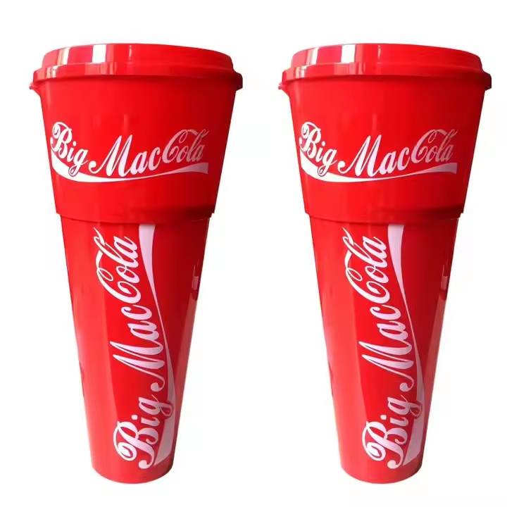 Набор пластиковых бутылок, стаканов и ведёрок для детского праздника