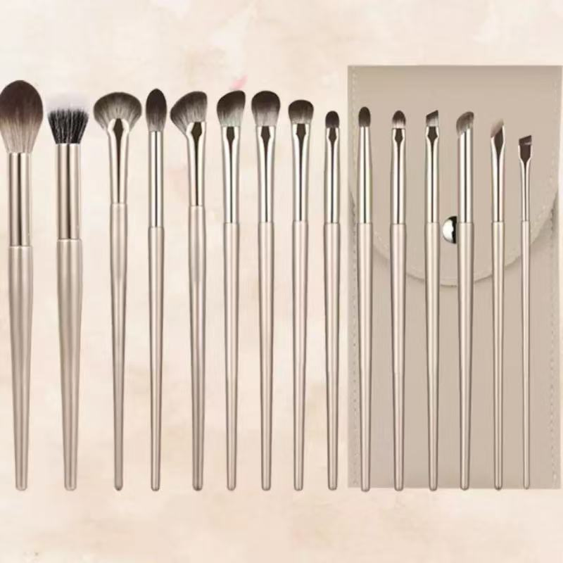 Factory Exclusive Blade Silhouette Smudge Eyeliner Detail Tool Makeup Brush Set
