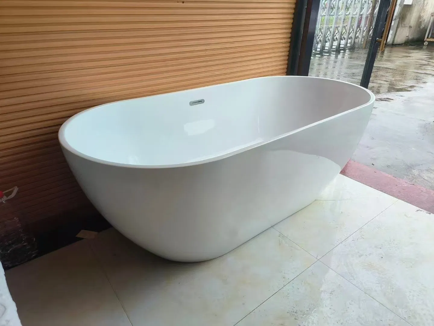 Matte Glossy Pure Acrylic Soaking Freestanding Round Bathtub