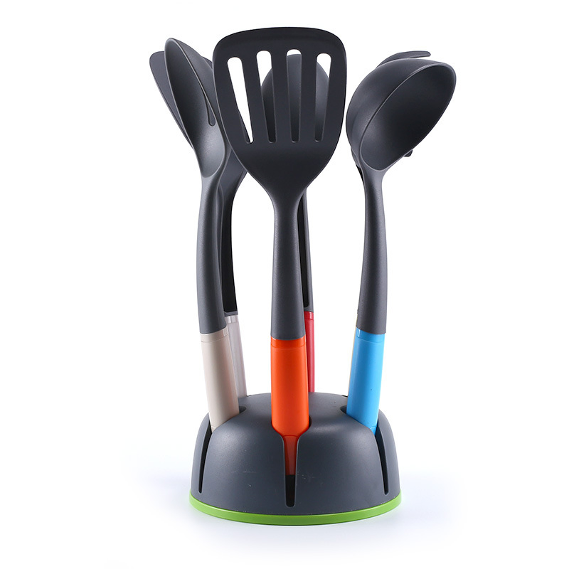 Набор кухонных принадлежностей из нейлона и силикона