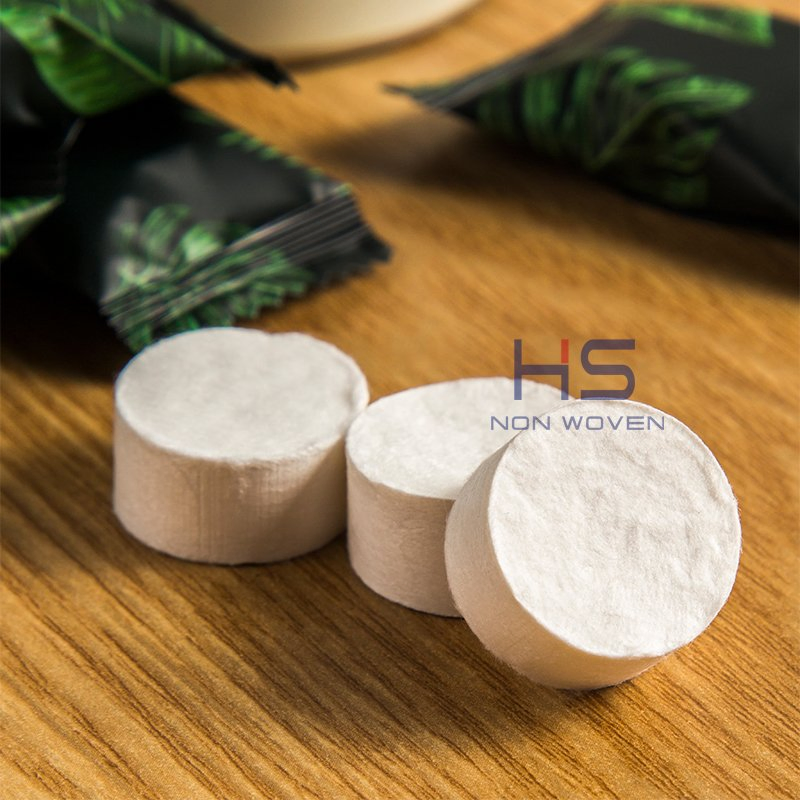 China Supplier Cheap Wholesale Portable Towel Disposable Soft Skin-Friendly Absorbent Compressed Non-Woven Cotton Towel