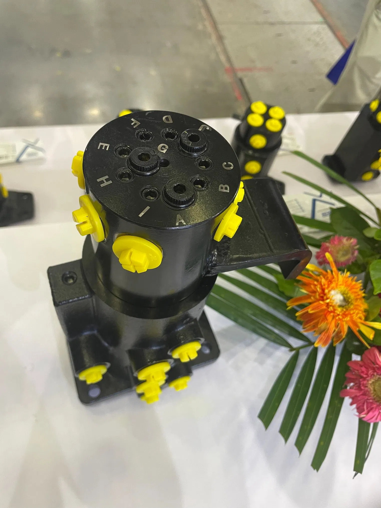 Ротационный гидравлический узел YHZ-10-6 для экскаватора