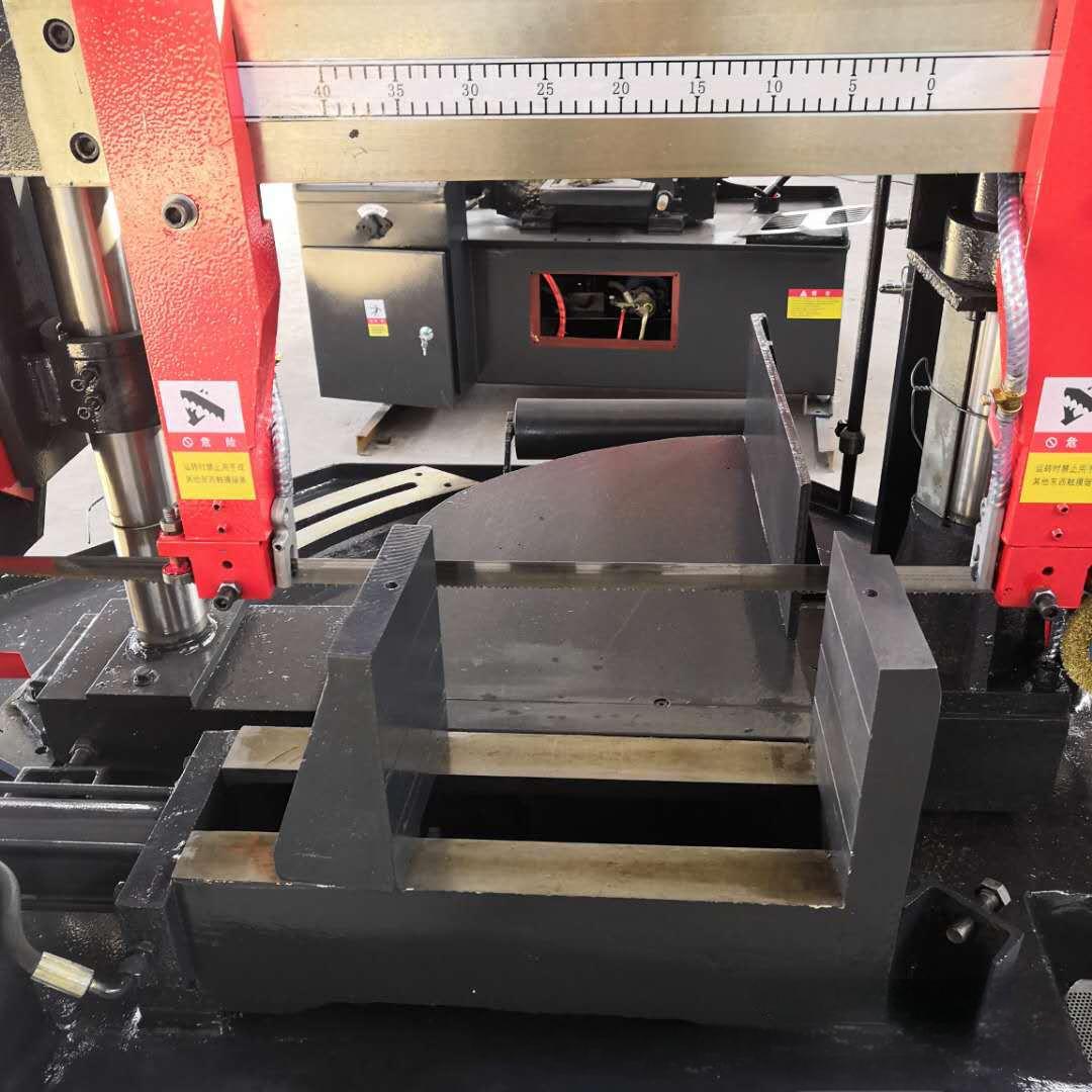 Станок ленточнопильный угловой резки