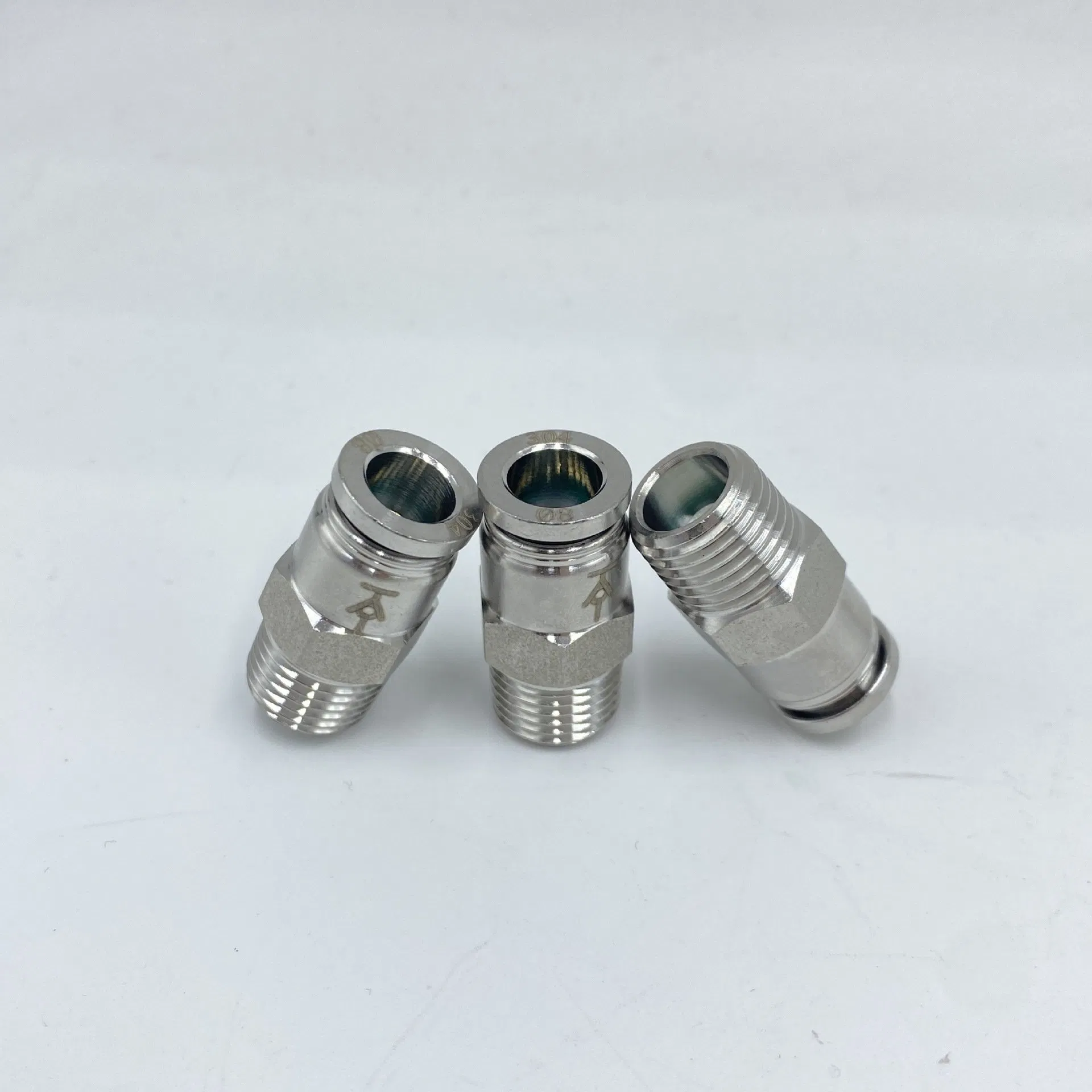 Reliable 1/8 Pneumatic Connector - Perfect for Airflow Applications