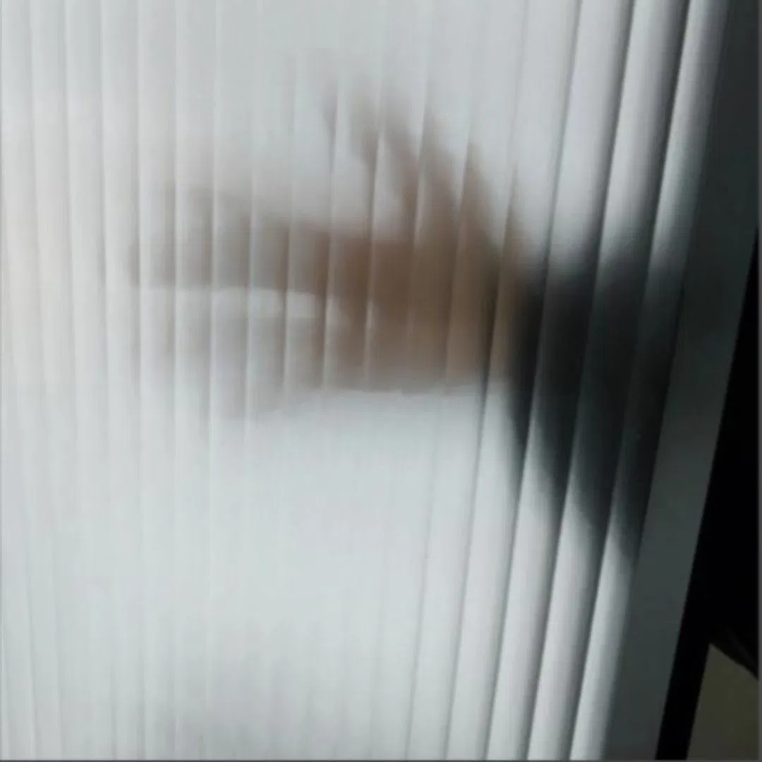 5mm Ultra-Clear Fluted Oil-Misted Tempered Glass for Decoration/Home