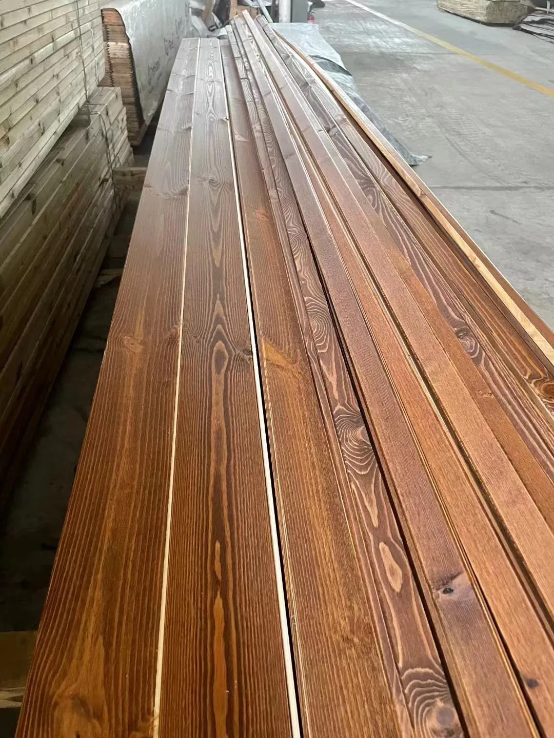 Outdoor Thick Log Post Building Material