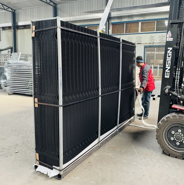 Anti Climb Small Hole 358 Security Prison Fence for Perimeter Protectiony