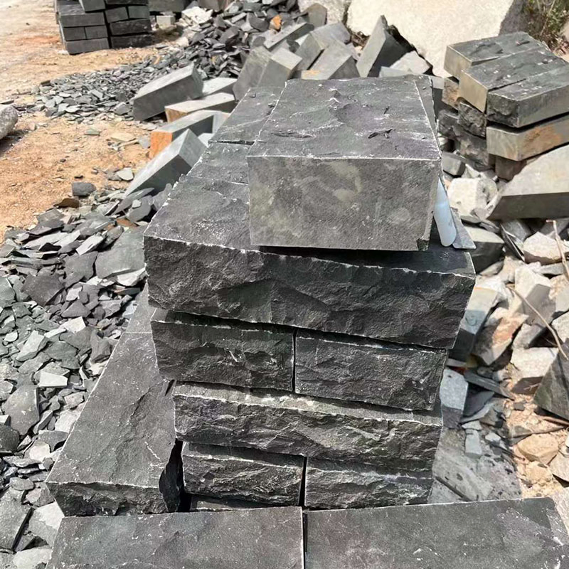 All Sides Split Black Basalt Standard Kerbstone