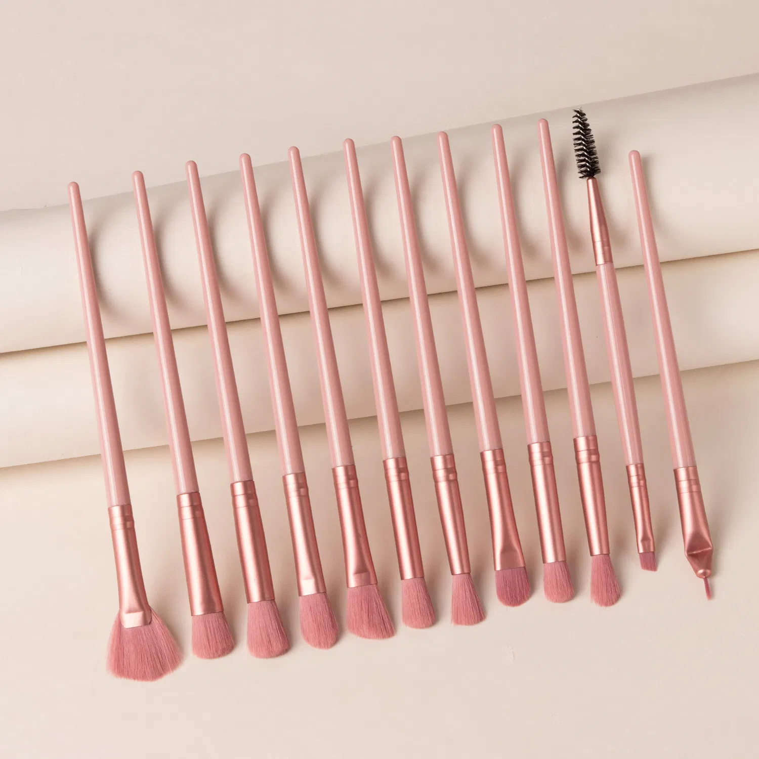 Professional Cosmetic Blending Brush 12PCS Eye Makeup Brush Set Customize Eye Blending Brush Manufacturer Makeup Brush Kit